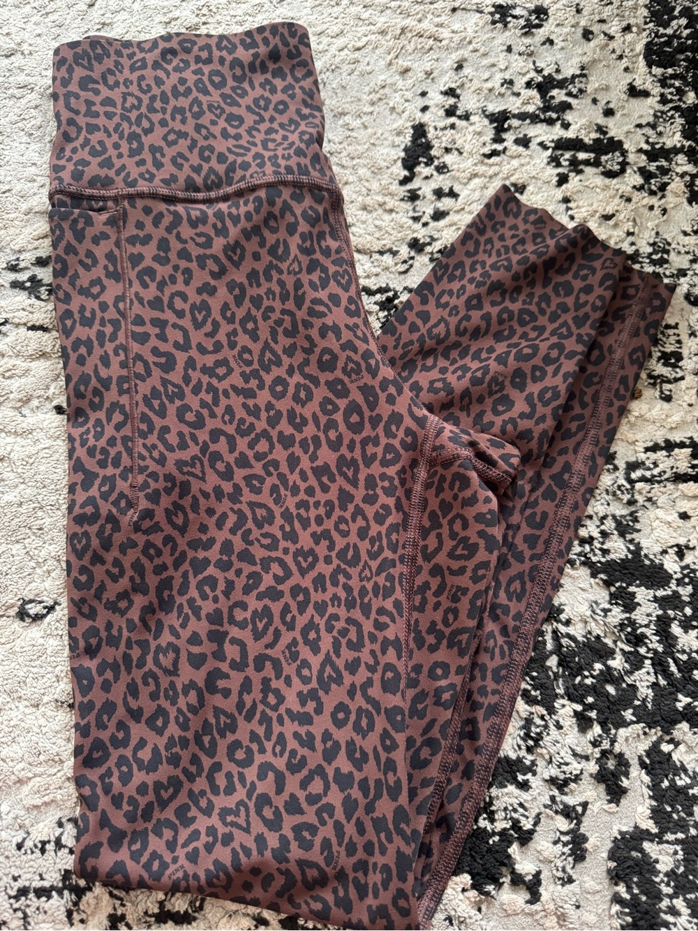 Victoria's Secret PINK- Brown & Black Leopard High-Rise Leggings. BNWT